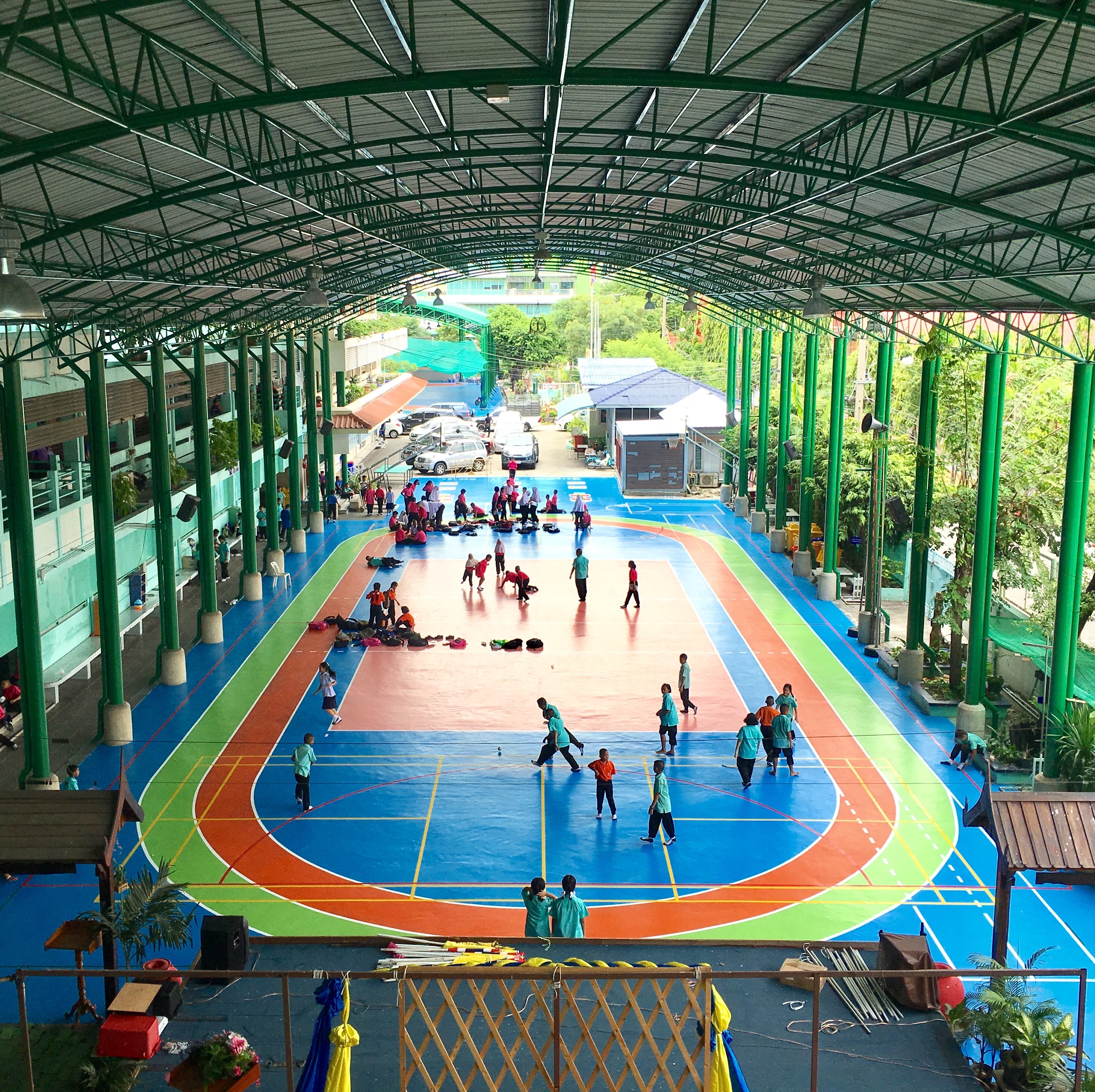 งานทำพื้นสนามกีฬา