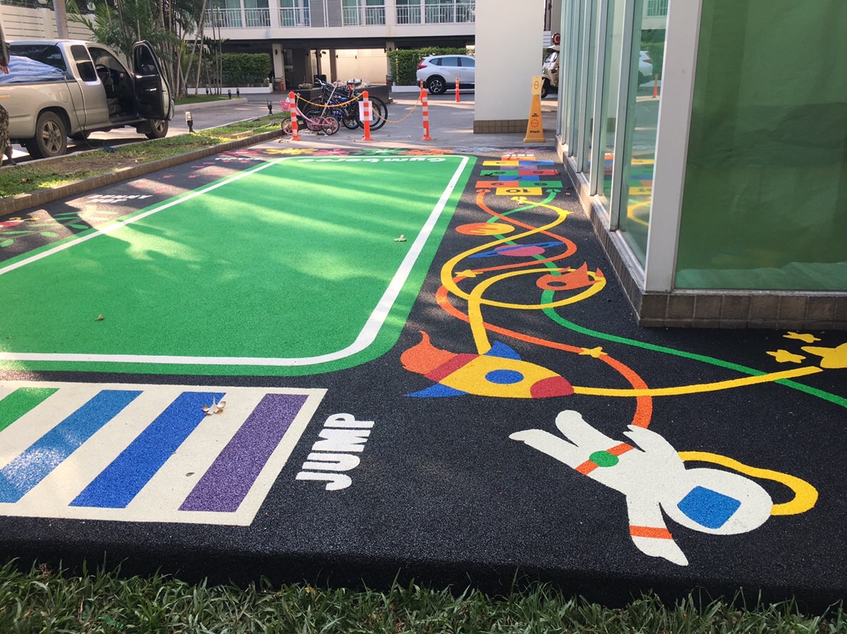 งานทำพื้นสนามเด็กเล่น